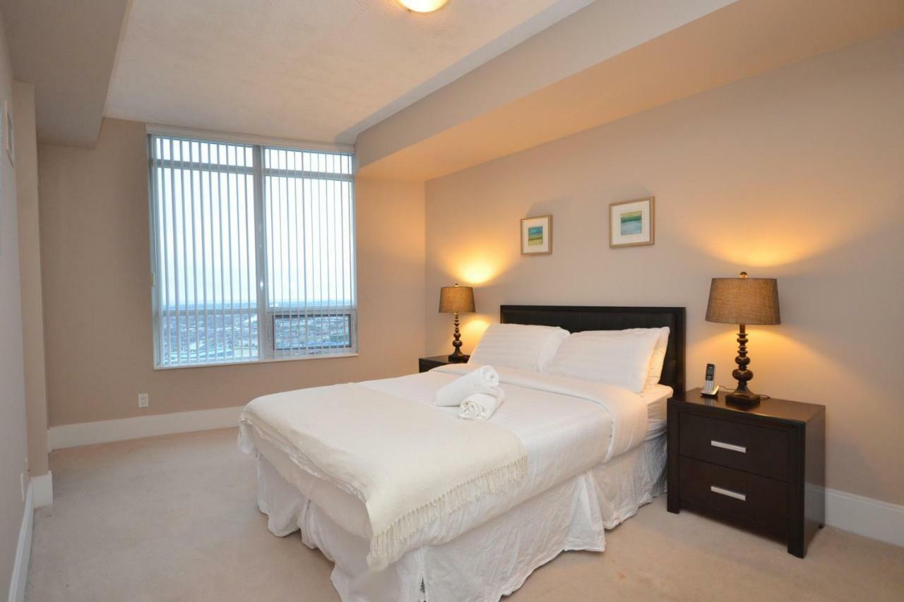 Urban Furnished Suites - Mississauga Exterior photo