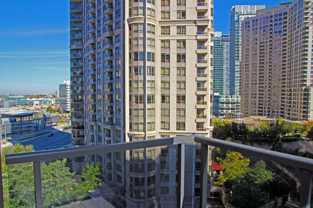 Urban Furnished Suites - Mississauga Exterior photo
